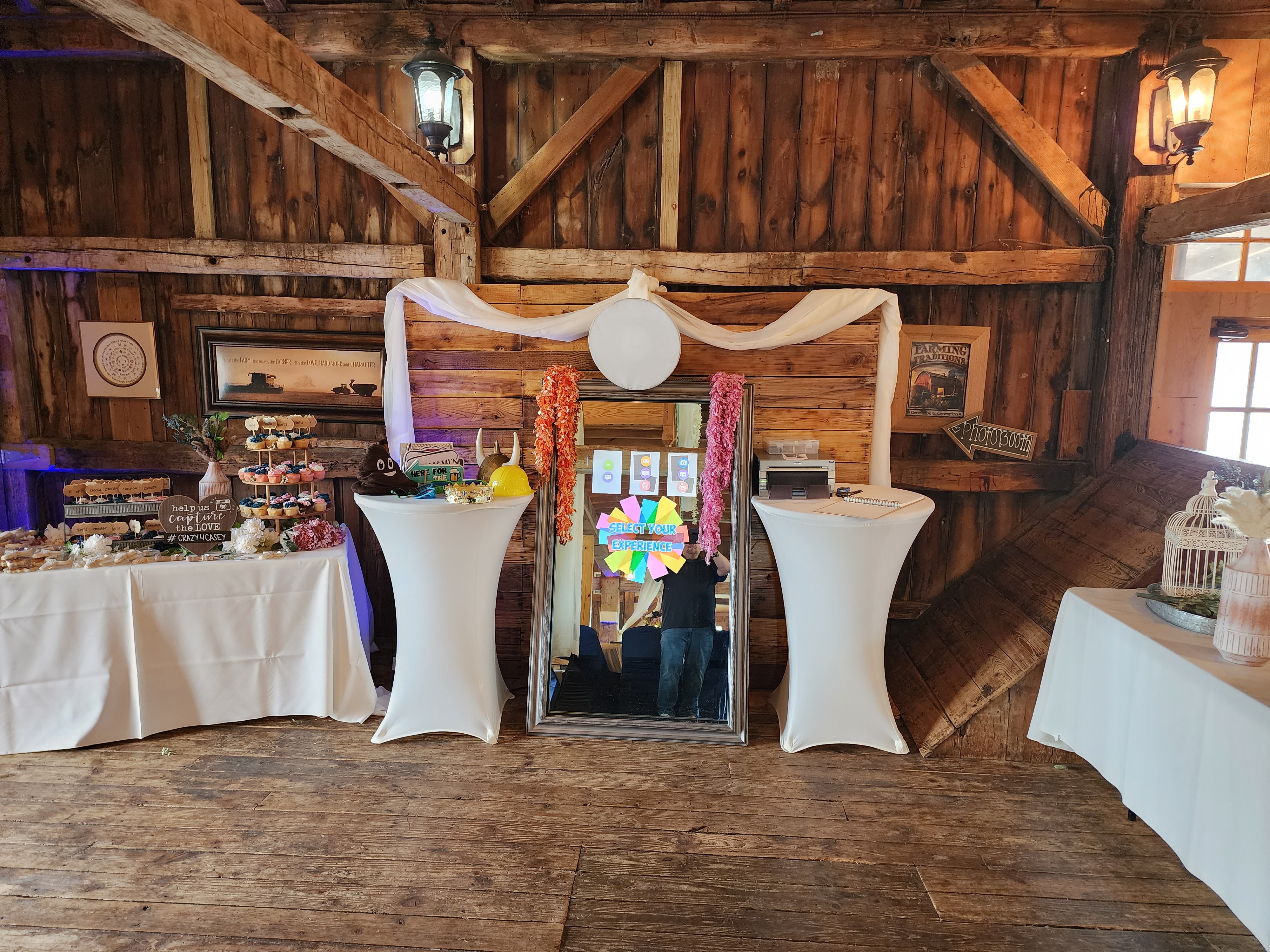 Mirror Me photo booth at Cincinnati event